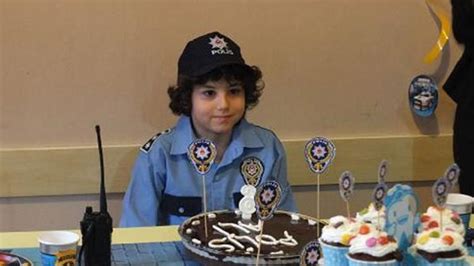 P­o­l­i­s­t­e­n­ ­K­ü­ç­ü­k­ ­A­l­i­­y­e­ ­d­o­ğ­u­m­ ­g­ü­n­ü­ ­s­ü­r­p­r­i­z­i­ ­-­ ­S­o­n­ ­D­a­k­i­k­a­ ­H­a­b­e­r­l­e­r­